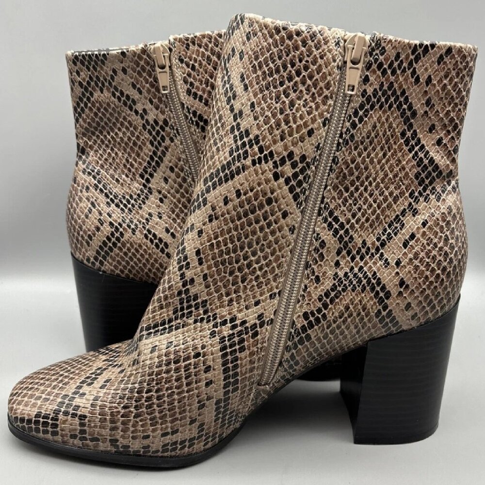 New Directions Glenda Ankle Boots Women’s Size 10 M Snake Print Booties Zip - Picture 2 of 6